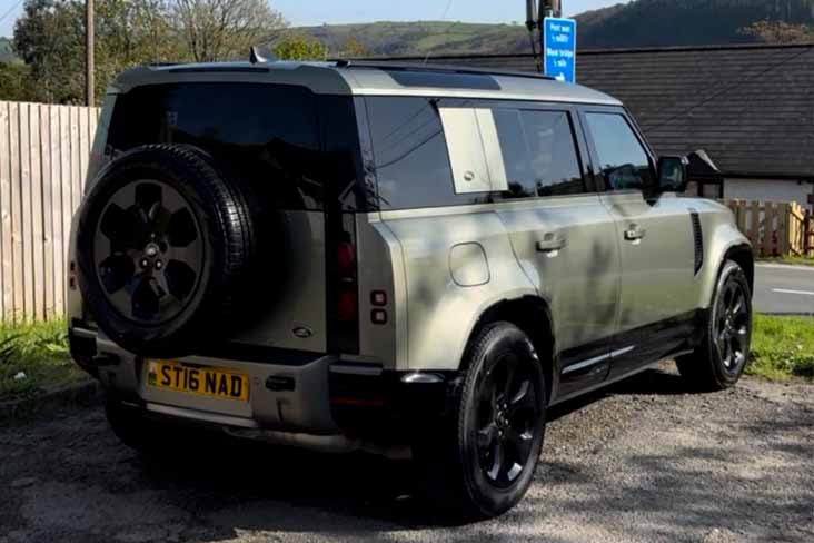 Land Rover Defender detail
